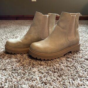 Women's Tan Ankle Boots